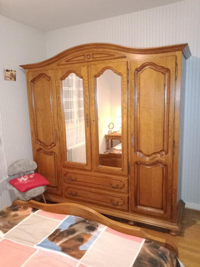 Maison Entiere Avec Parking, Garage Et Jardin Монлюсон Экстерьер фото
